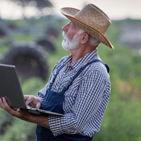 agribusiness CRM